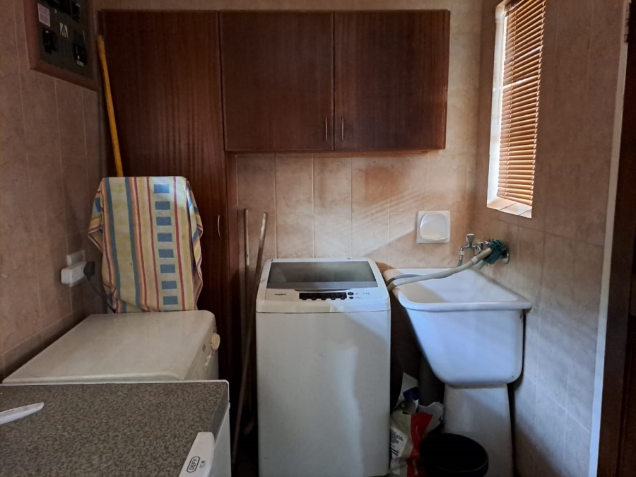 3 Bedroom Property for Sale in Vredenburg Western Cape